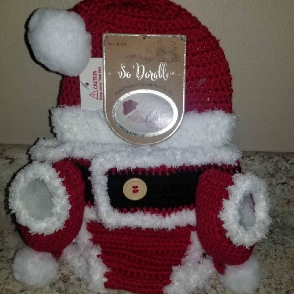 Baby Santa Crochet Set - Picture 3 of 7